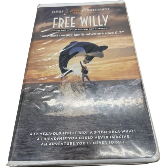free willy VHS rated PG 112 minutes 1993 Worner brothers English READ - Picture 1 of 3